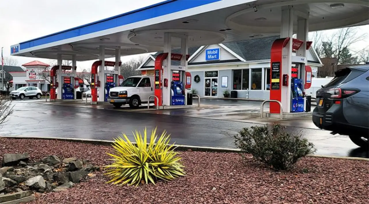 Quicklee’s Convenience Stores Opens 2nd Location in Fairport with Acquisition of DiPrima’s Mobil on Fairport Road