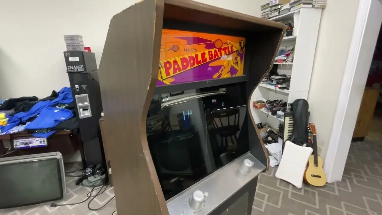 Repairing Allied Leisure's First Video Game, A 1973 PADDLE BATTLE Pong Clone! video thumbnail